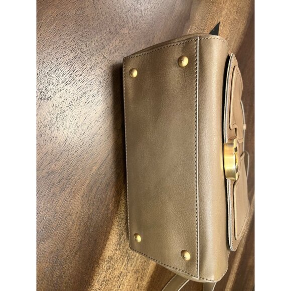 Fendi Anna Leather Flap Crossbody - Picture 4 of 15